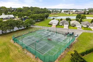 30429 Island Club Dr, Tavares, FL 32778 - Photo 43