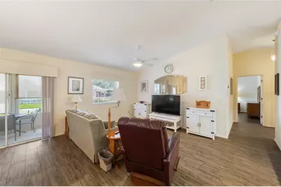 17300 SE 93rd Heyward Avenue, The Villages, FL 32162 - Photo 9