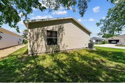 17300 SE 93rd Heyward Avenue, The Villages, FL 32162 - Photo 35