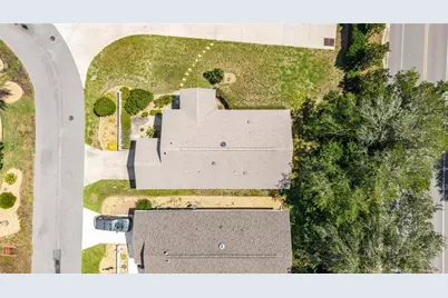 17300 SE 93rd Heyward Avenue, The Villages, FL 32162 - Photo 39