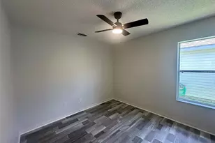 25335 Cranes Roost Cir, Leesburg, FL 34748 - Photo 15