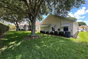 25335 Cranes Roost Cir, Leesburg, FL 34748 - Photo 21