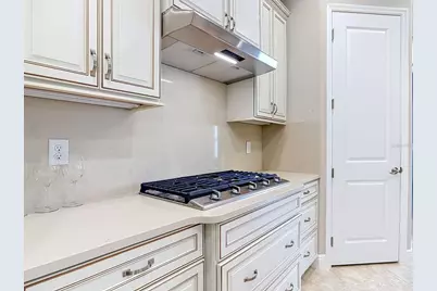 8461 Bridgeport Bay Circle, Mount Dora, FL 32757 - Photo 9