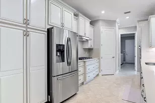 8461 Bridgeport Bay Cir, Mount Dora, FL 32757 - Photo 13