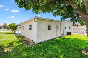 1616 Bayhill Dr, Lady Lake, FL 32159 - Photo 17