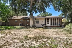 14407 Lake Junietta Dr, Tavares, FL 32778 - Photo 37