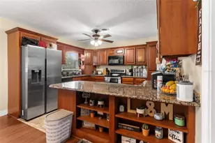 14407 Lake Junietta Dr, Tavares, FL 32778 - Photo 11