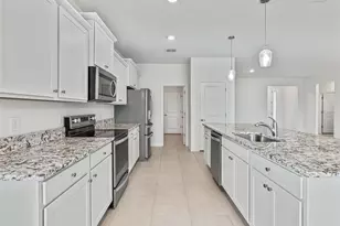 7889 Penrose Pl, Wildwood, FL 34785 - Photo 19