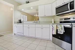 1431 Lake Villa Dr, Tavares, FL 32778 - Photo 7