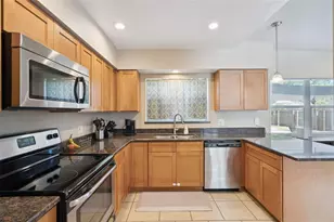 7522 Lovely Ln, Orlando, FL 32810 - Photo 9