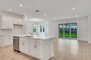 1002 Fiesta Key Cir, Lady Lake, FL 32159 - Photo 5