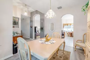 3370 St Lucia Ct, Tavares, FL 32778 - Photo 11