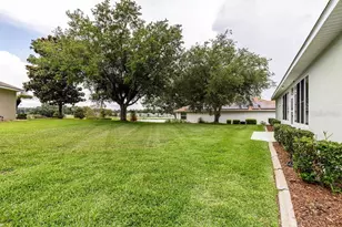 3370 St Lucia Ct, Tavares, FL 32778 - Photo 37