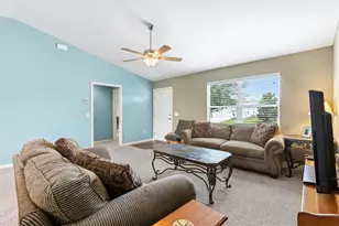 712 Shelton St, The Villages, FL 32163 - Photo 5