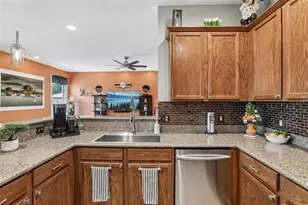 12702 Colonnade Cir, Clermont, FL 34711 - Photo 13