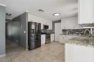1804 Vale Dr, Clermont, FL 34711 - Photo 9