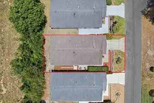 1685 Campos Dr, The Villages, FL 32162 - Photo 21
