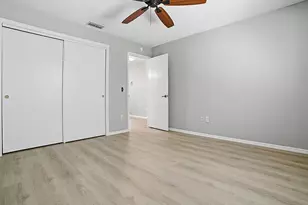 1685 Campos Dr, The Villages, FL 32162 - Photo 15