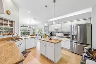623 Juniper Way, Tavares, FL 32778 - Photo 11