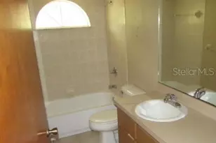 824 Berry Hill Cir, Fruitland Park, FL 34731 - Photo 11