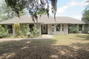 824 Berry Hill Cir, Fruitland Park, FL 34731 - Photo 1