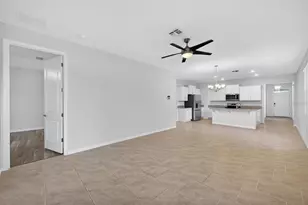17386 Blazing Star Cir, Clermont, FL 34714 - Photo 5