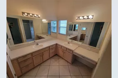 1033 Oak Forest Drive, The Villages, FL 32162 - Photo 19