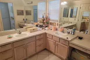 1033 Oak Forest Dr, The Villages, FL 32162 - Photo 21