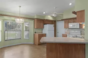 2472 Cr 447, Lake Panasoffkee, FL 33538 - Photo 15