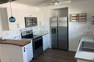 1403 E Alfred St, Tavares, FL 32778 - Photo 9