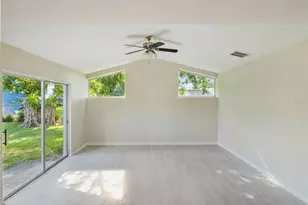 11618 Grand Bay Blvd, Clermont, FL 34711 - Photo 17