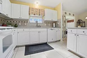 1202 Chaparral Dr, The Villages, FL 32159 - Photo 5
