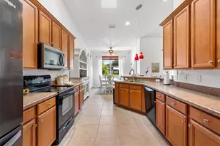 12107 Eagle Point Ct, Leesburg, FL 34788 - Photo 7