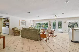 4546 Griffin View Dr, Lady Lake, FL 32159 - Photo 13