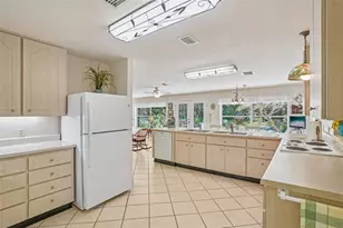 4546 Griffin View Dr, Lady Lake, FL 32159 - Photo 25
