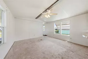30107 Green Bay Dr, Tavares, FL 32778 - Photo 17