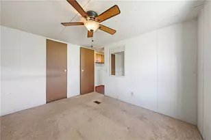 30107 Green Bay Dr, Tavares, FL 32778 - Photo 11
