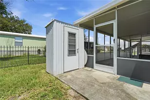 30107 Green Bay Dr, Tavares, FL 32778 - Photo 25
