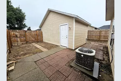 1004 Park Central Circle, Groveland, FL 34736 - Photo 13