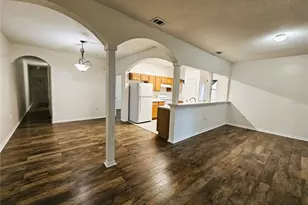 1004 Park Central Cir, Groveland, FL 34736 - Photo 3