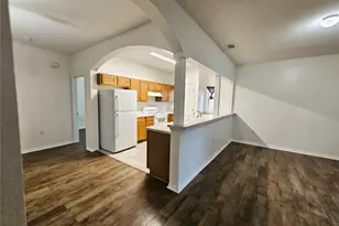 1004 Park Central Cir, Groveland, FL 34736 - Photo 7
