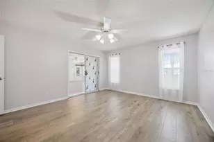 25904 Newcombe Cir, Leesburg, FL 34748 - Photo 27