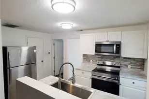 [Address not provided], Saint Petersburg, FL 33713 - Photo 3