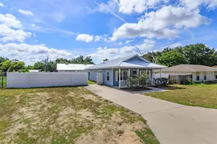 431 Midway Ave, Mascotte, FL 34753 - Photo 3