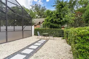 1008 Monterey Dr, Leesburg, FL 34748 - Photo 5