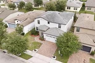 9243 Chandler Dr, Groveland, FL 34736 - Photo 5