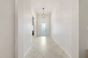 30040 Donnington Loop, Mount Dora, FL 32757 - Photo 5