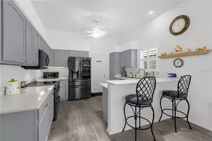 521 Carrera Dr, The Villages, FL 32159 - Photo 9