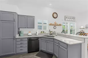 521 Carrera Dr, The Villages, FL 32159 - Photo 11