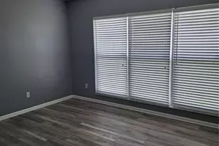8525 Suburban Dr, Orlando, FL 32829 - Photo 9